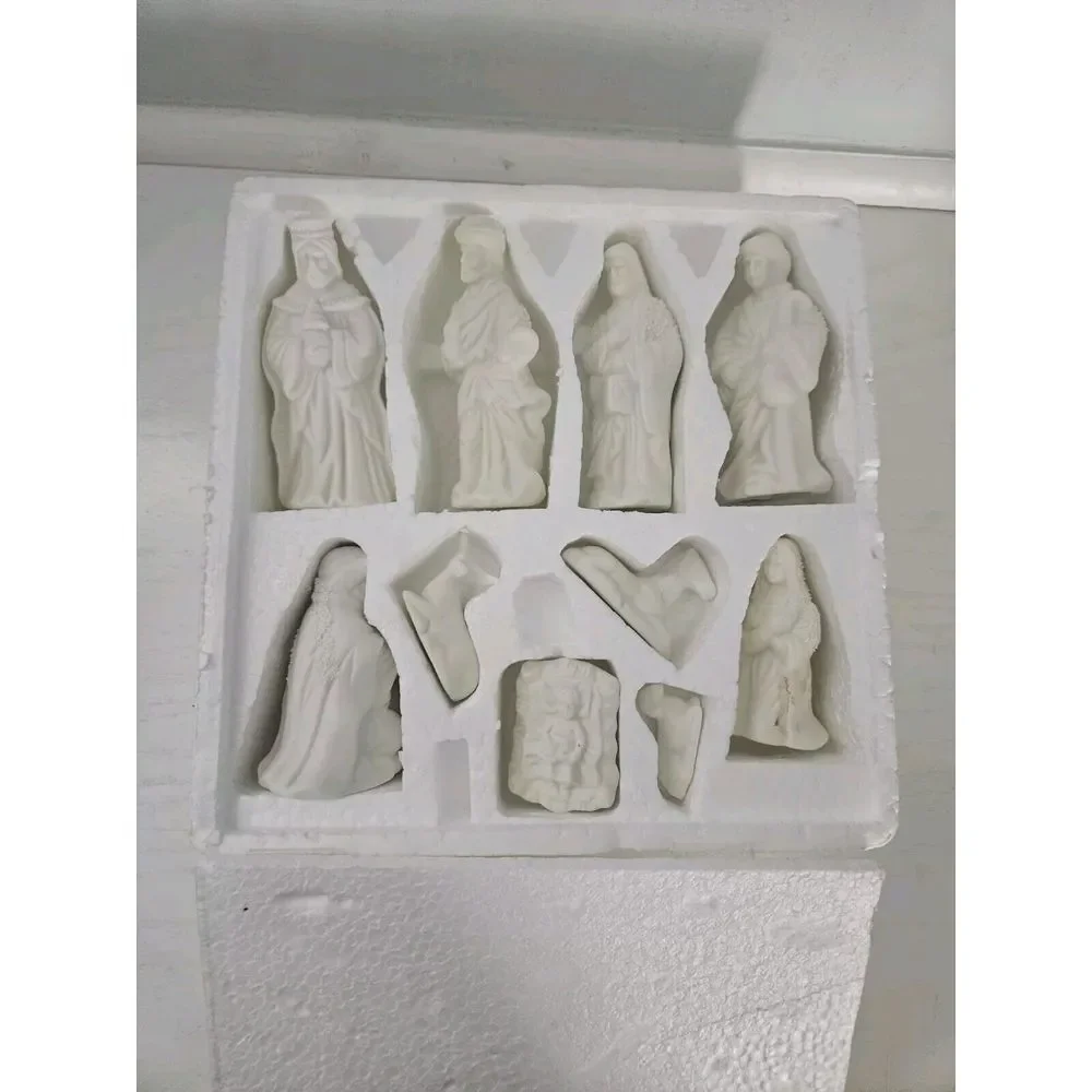 World Bazaars Nativity Set - Jade Collection‎ 11pc Including Wood Base